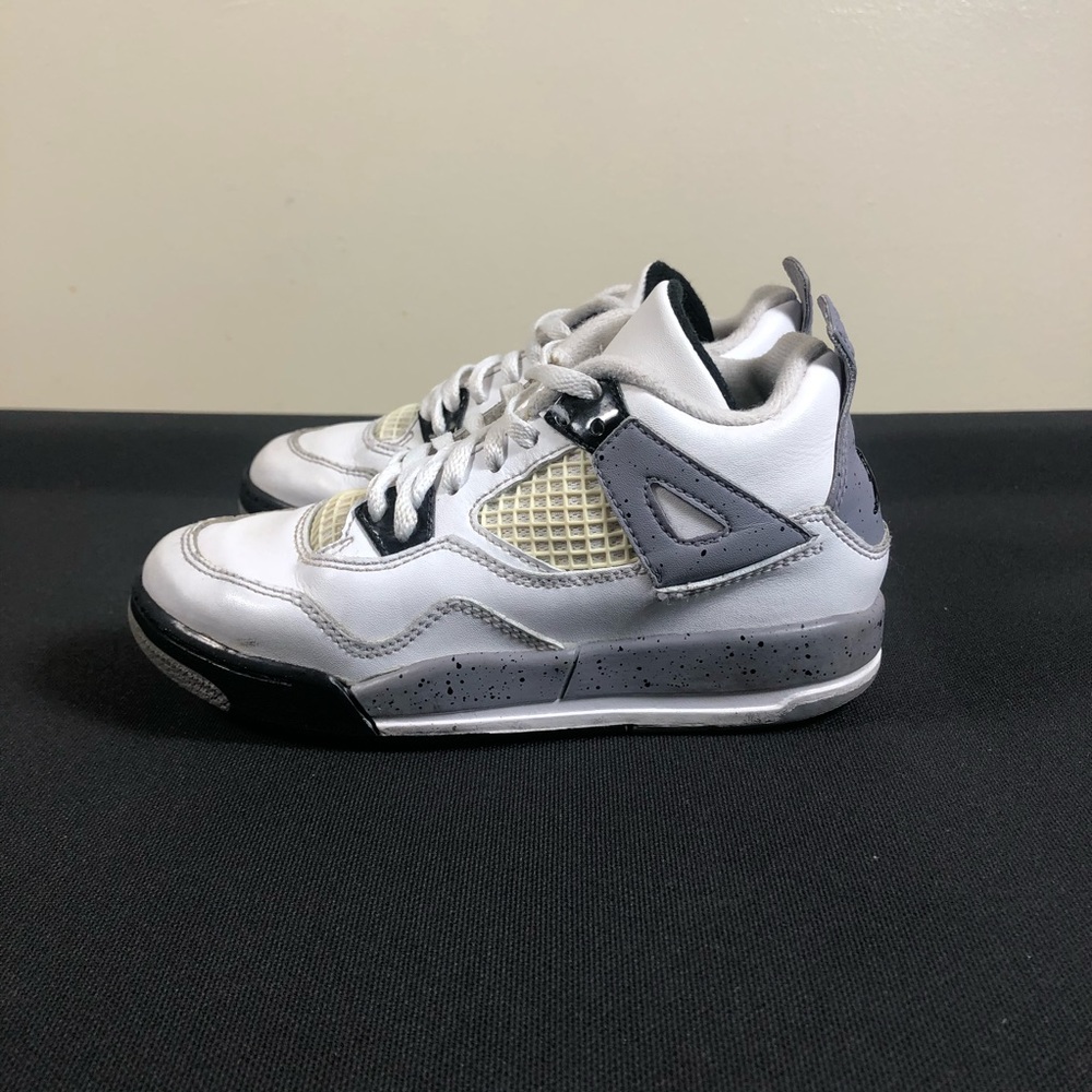 Air Jordan retro 4 Sneakers. - Picture 3 of 6